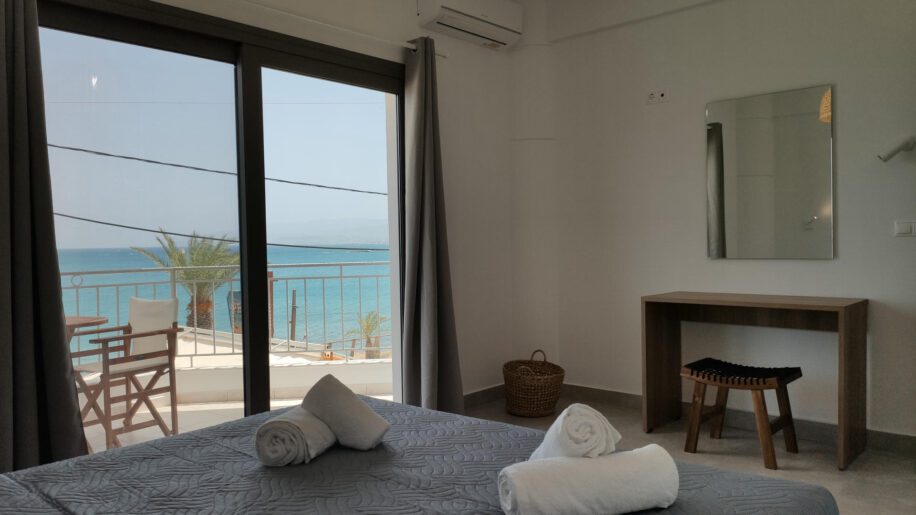 ellis aparments crete stalis