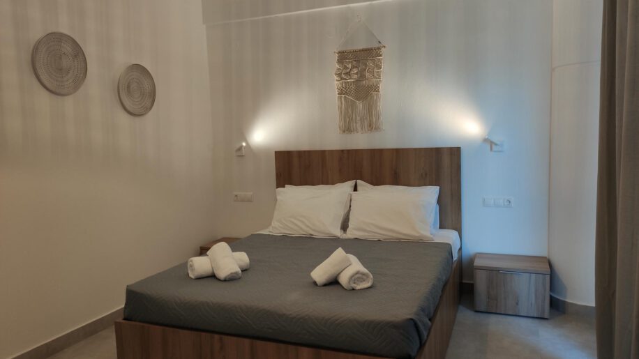 ellis aparments crete stalis