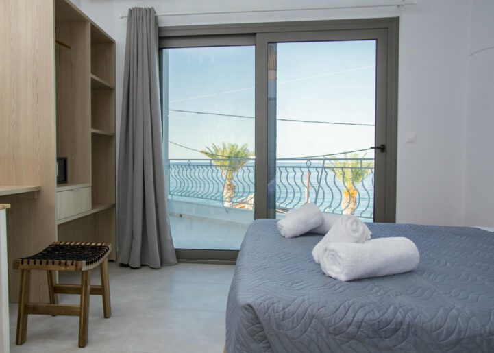 ellis aparments crete stalis