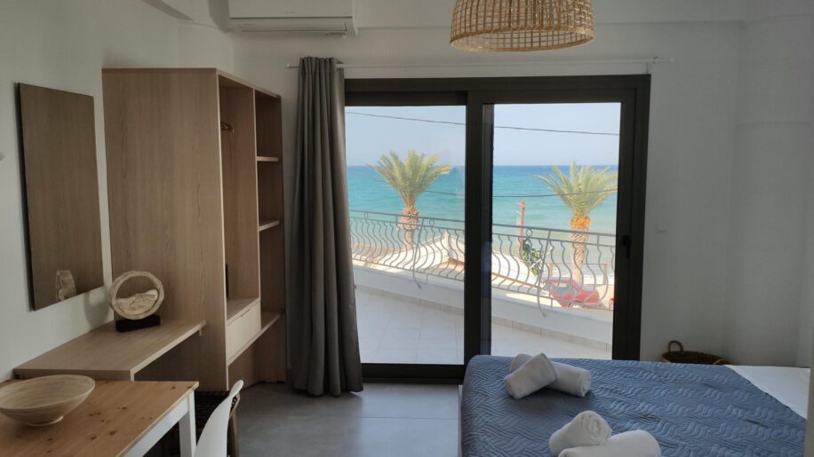 ellis aparments crete stalis